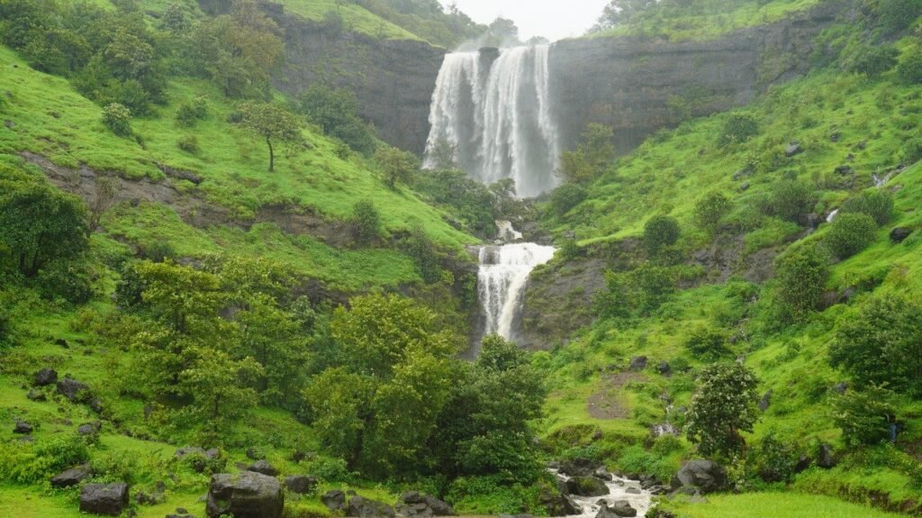 waterfalls in nashik, Bhavali waterfalls 